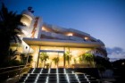 Hotel Club Martha's Resort