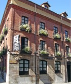 La Posada Regia***