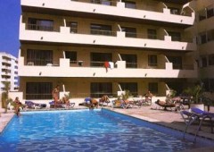 Hotel Y Apartamentos El Puerto