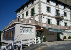 Hotel Zumalabe**