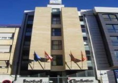 Hotel Cardeña***