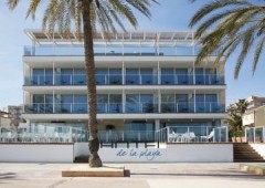 Hotel De La Playa