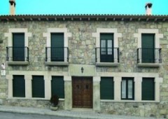 Casas Rurales & Hostal Maury