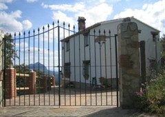 Casa con piscina en el Valle del Genal (Serranía de Ronda)