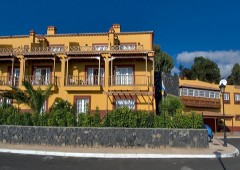 Aparthotel Breñas Garden