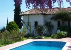 Apartamento En Villa AlmuÑecar Granada