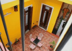 Lola House Boutique Hotel