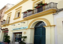 Aurora Apartments