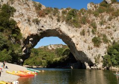 Base Nautique Du Pont d'Arc