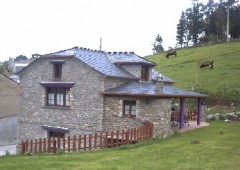 Casa El Teixo / Casa Dolmen
