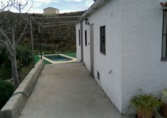 Cortijo Con Piscina En La Sierra