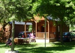 Camping Y Bingalows Del Cardos