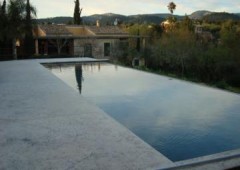 Villa Establiments