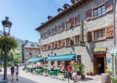 Hotel Araguells ** Huesca
