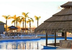 Howard Johnson Hotel & Marinas San Pedro Resort